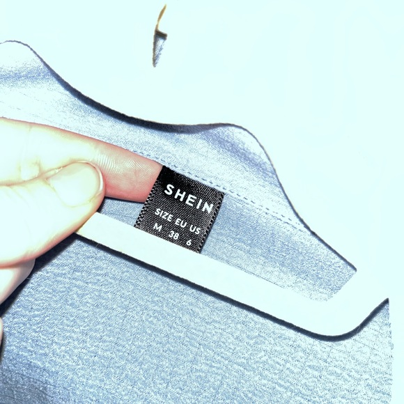 Shein button up - Picture 2 of 4